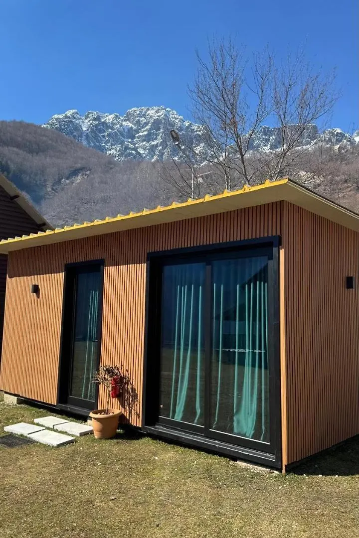 Villa Ujevara E Vogel Theth