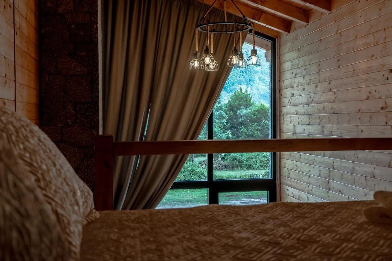 Villa Ujevara E Vogel Theth 0*,  Albania